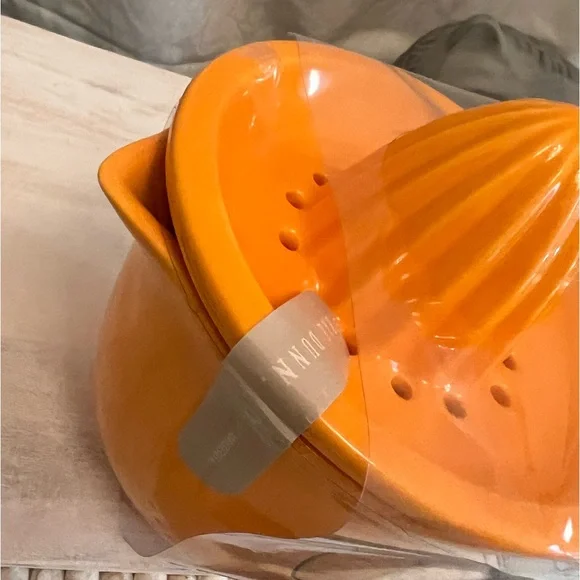 ⚡️Rae Dunn "OJ" Juicer - Picture 4 of 4
